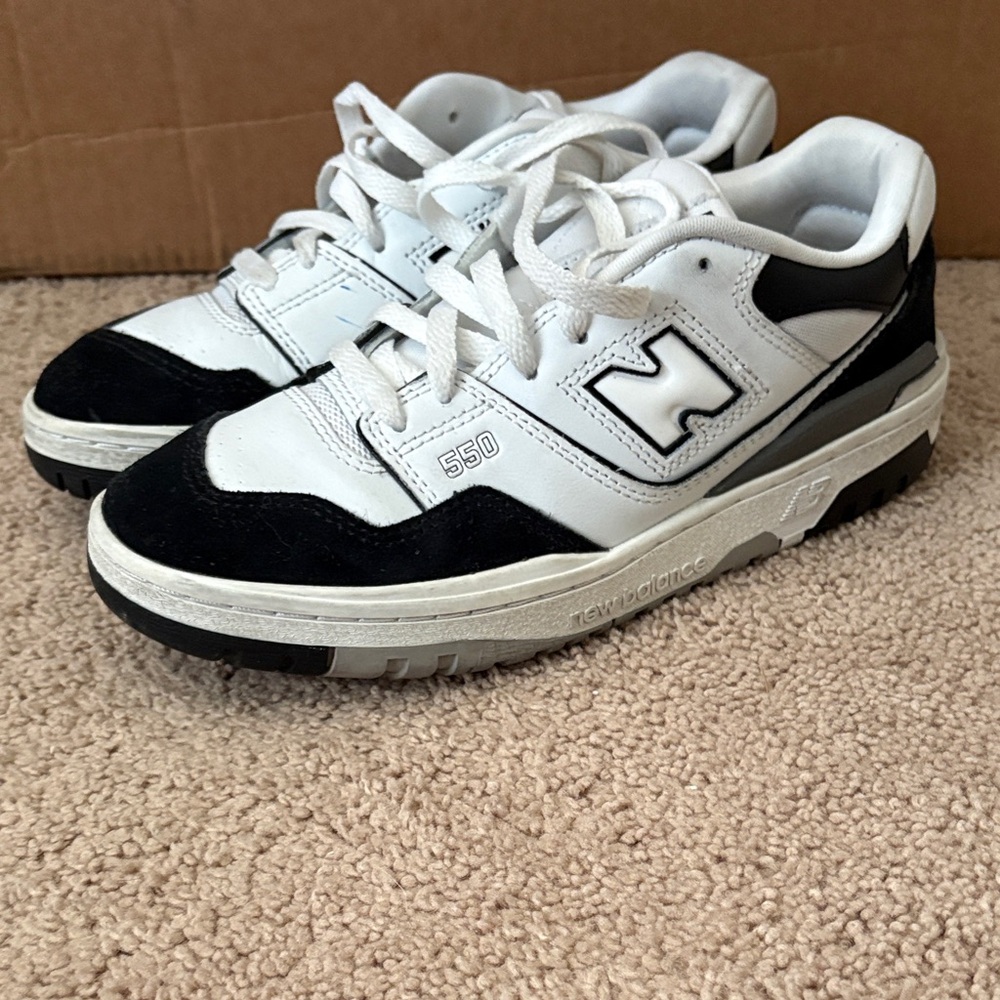 New Balance 550 size 6.5 M Classic White and Black Sneakers